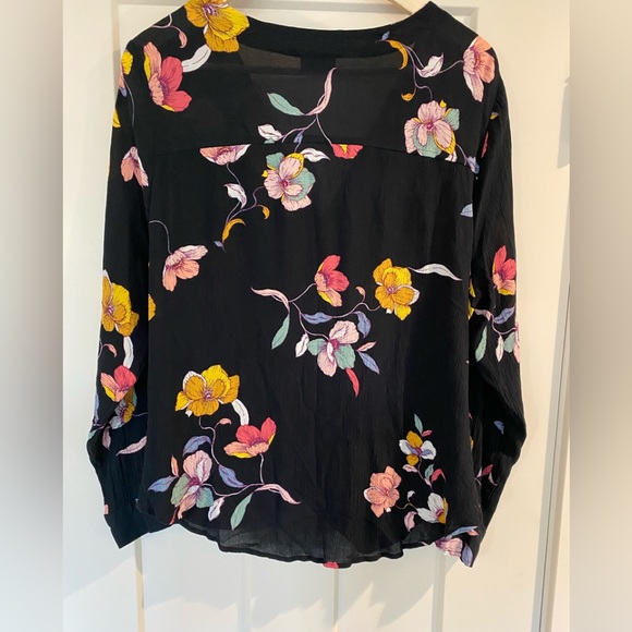 Flowered Top - Picture 5 of 11